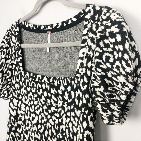 FREE PEOPLE | No Type Tee Black & White Animal Leopard Print Top Women’s Size S - Picture 7 of 12